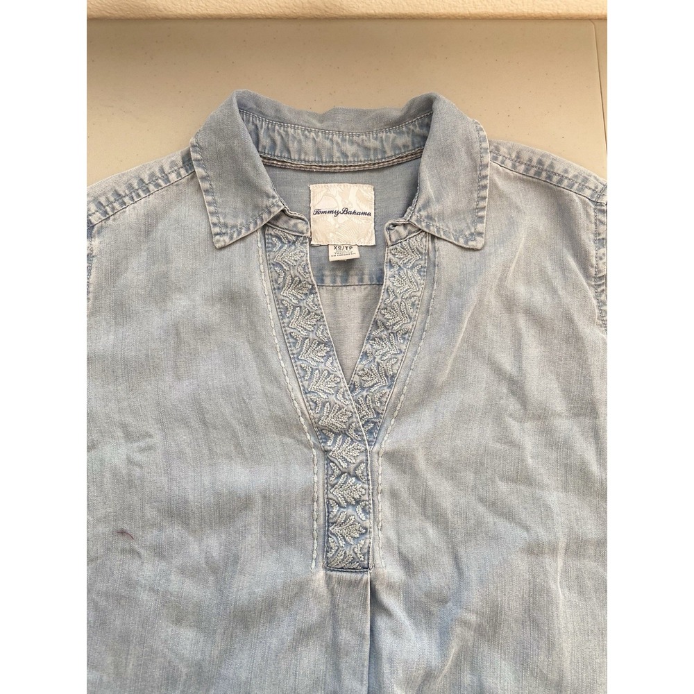 Tommy Bahama Top XS Chambray Embroidered Tunic Blue Long Sleeve Casual Shirt - Picture 4 of 9